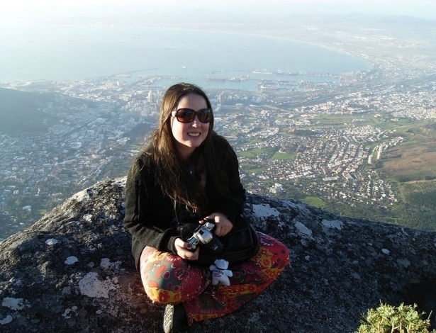 Juliana Martins na Table Montain (montanha mesa), um dos mais simbólicos cartões-postais na África do Sul 